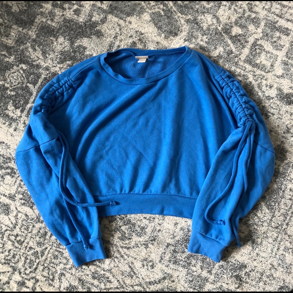 Cropped sweatshirt